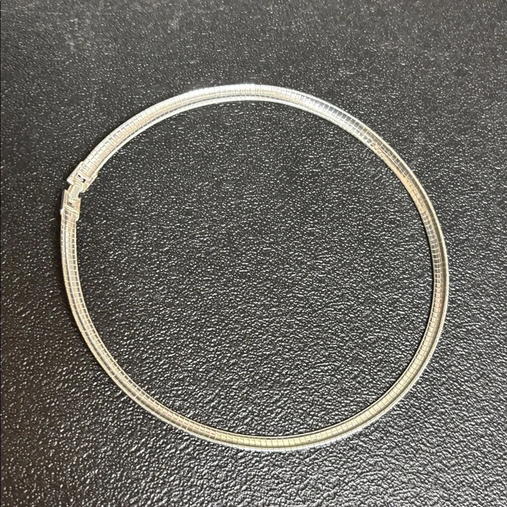 Herringbone Omega Elegant Silver Tone Choker Necklace - Picture 5 of 7